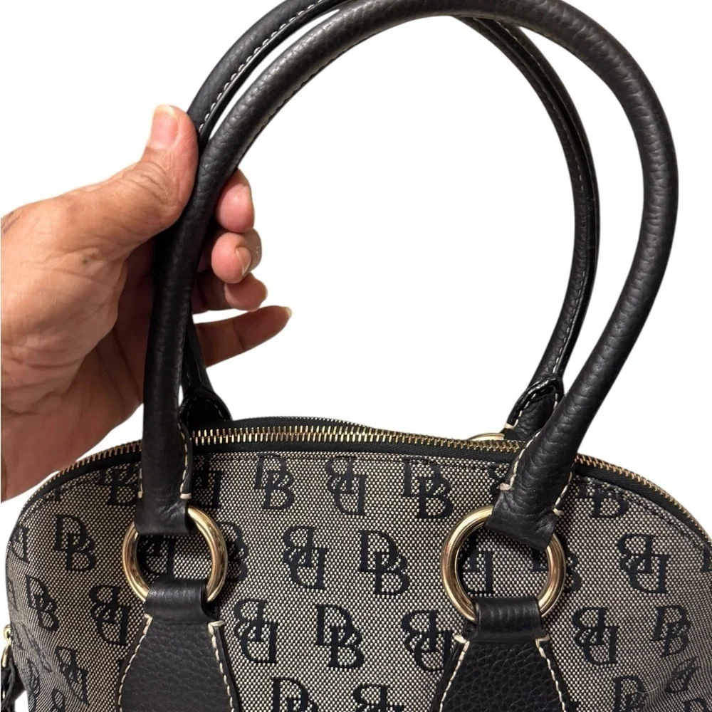 Dooney & Bourke Black and Gray Women's Bag in excellent condition
